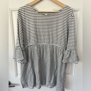 Old Navy Black and White Stripe Top